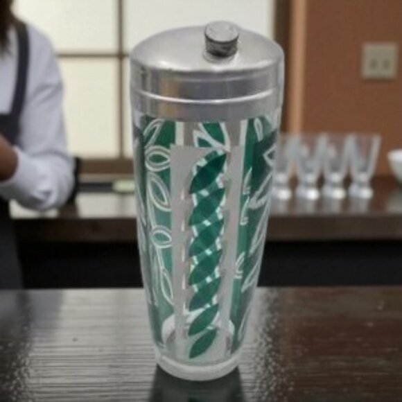 Mid Century Bar Shaker Leaf Design Green White Drinkware Barware - Picture 5 of 9